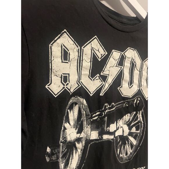 AC/DC:‎ CLASSIC LOGO “FOR THOSE ABOUT TO ROCK” T-SHIRT. Preowned. Size: M - Picture 3 of 5